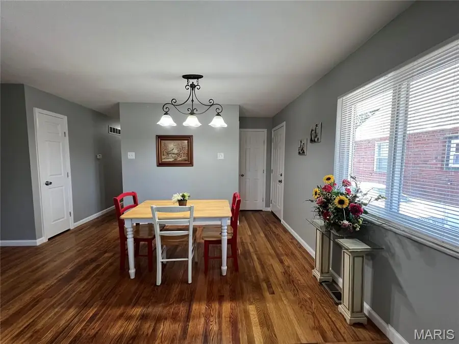 1181 Belrue Avenue, University City, MO 63130 - #3