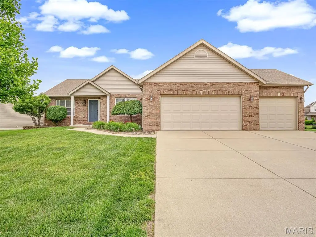 30 Meadowbrooke Drive, Troy, IL 62294 - #1
