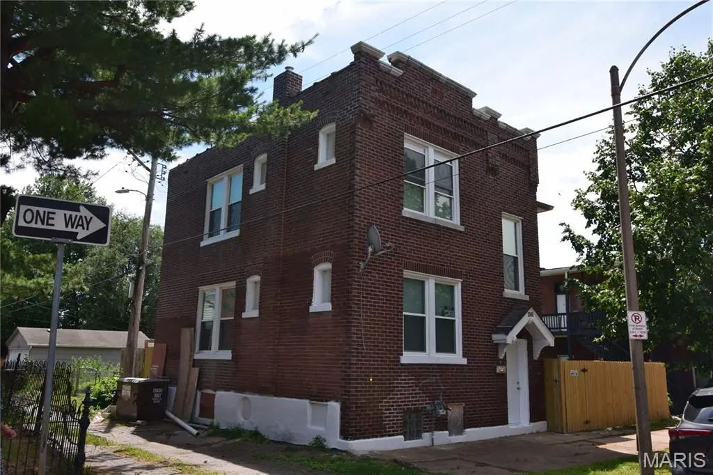3946 Minnesota Avenue, Saint Louis, MO 63118 - #1
