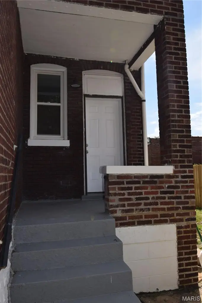 3946 Minnesota Avenue, Saint Louis, MO 63118 - #2