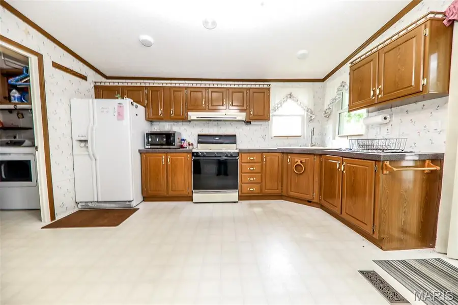 1802 Crestview Drive, Caseyville, IL 62269 - #2