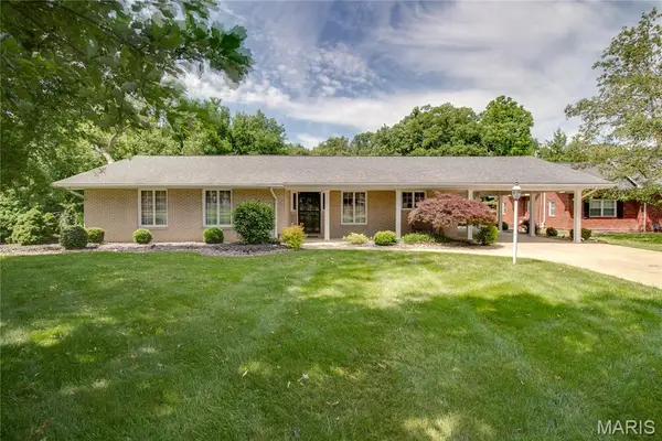36 Oakwood Place, Jerseyville, IL 62052