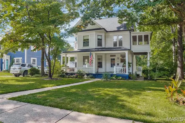 39 Marshall Place, Webster Groves, MO 63119