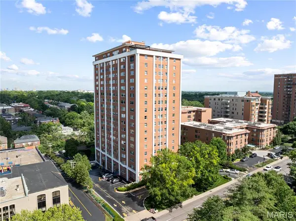 710 S Hanley Road #10B, Clayton, MO 63105