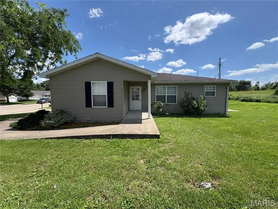 810 Trade Winds Drive, Perryville, MO 63775 - #3