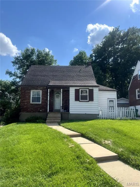 2835 Dunkirk Drive, St Louis, MO 63119