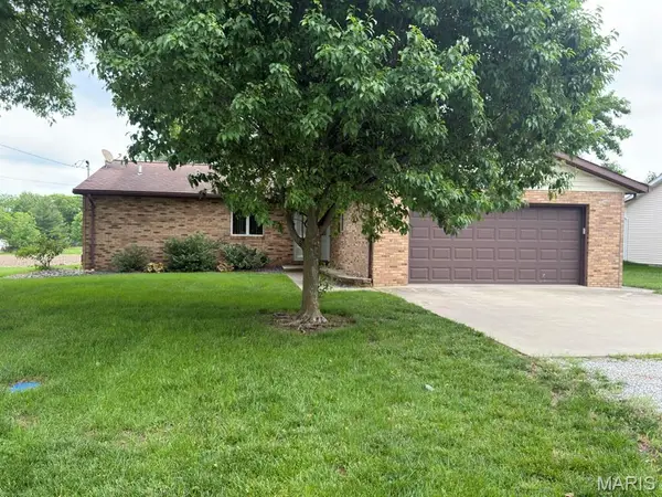 499 S Cleveland Street, Aviston, IL 62216