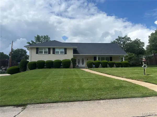 33 Fawnlily Drive, Belleville, IL 62221