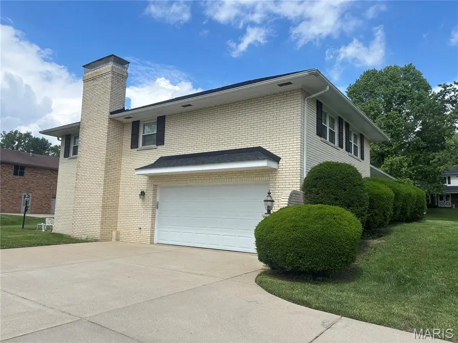 33 Fawnlily Drive, Belleville, IL 62221 - #3