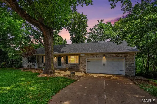 3772 Three Oaks Lane, Bridgeton, MO 63044