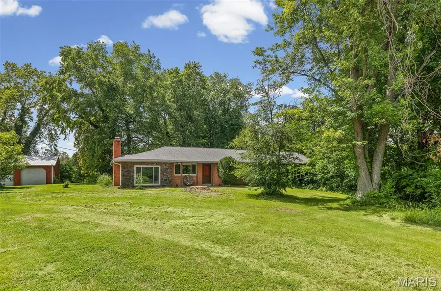 6831 Loyet Road, Collinsville, IL 62234 - #2