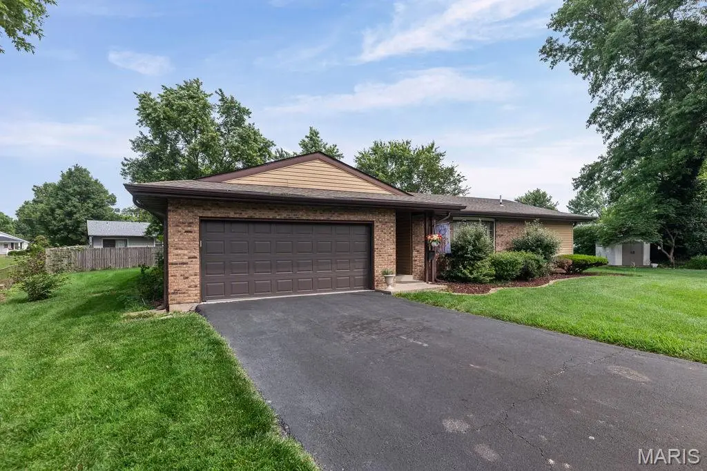 46 Belle Crest Drive, Belleville, IL 62221 - #1