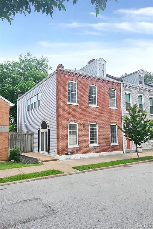 2859 Mcnair Avenue, Saint Louis, MO 63118 - #2