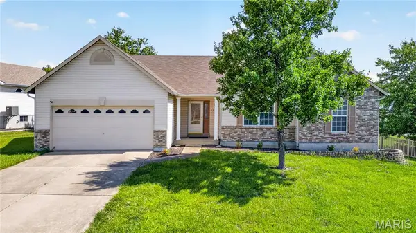 1359 Sunview Drive, O'Fallon, MO 63366