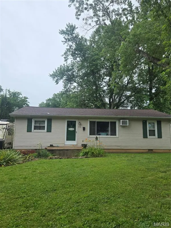 214 Oak Street, Farmington, MO 63640