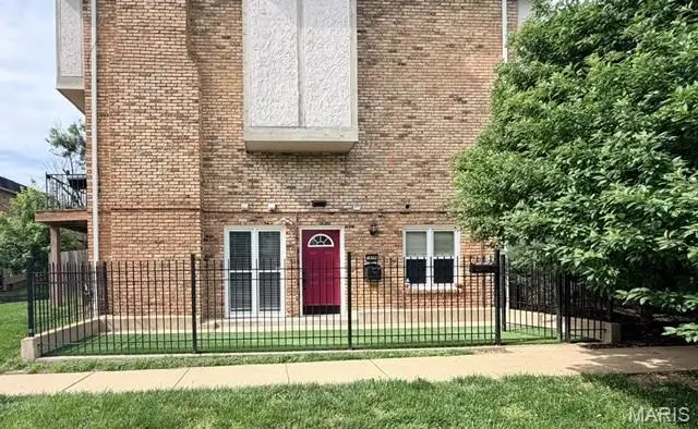 1159 Rue La Ville Walk #1159, Creve Coeur, MO 63141 - #1