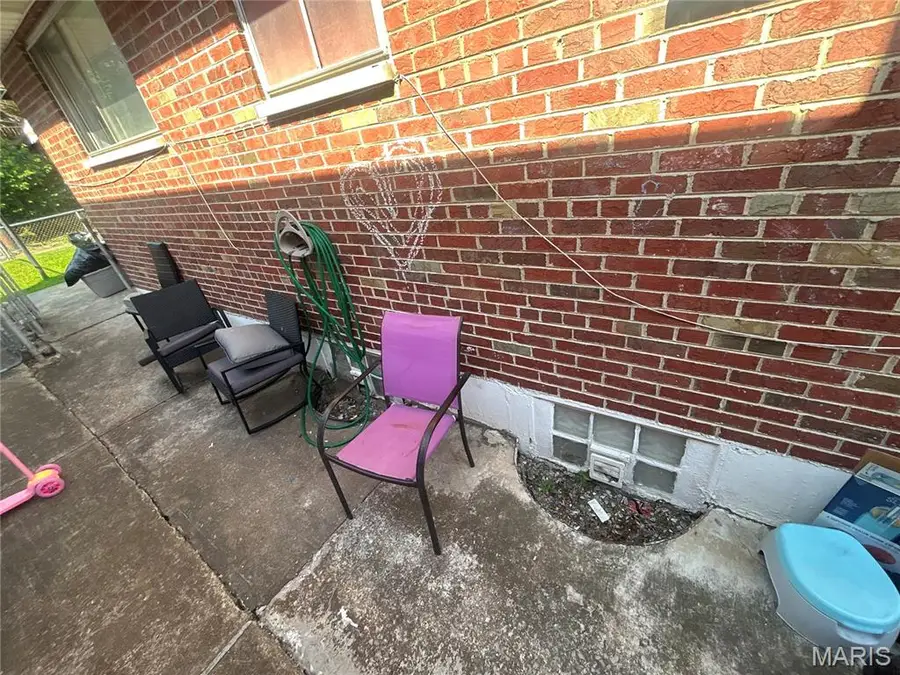5740 Greer Avenue, Saint Louis, MO 63120 - #2