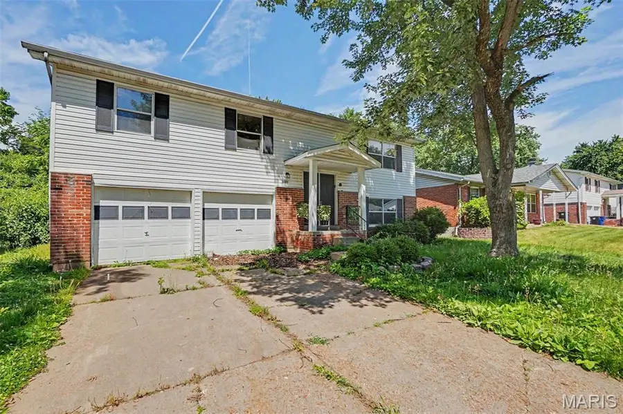 2337 Millvalley Drive, Florissant, MO 63031 - #2