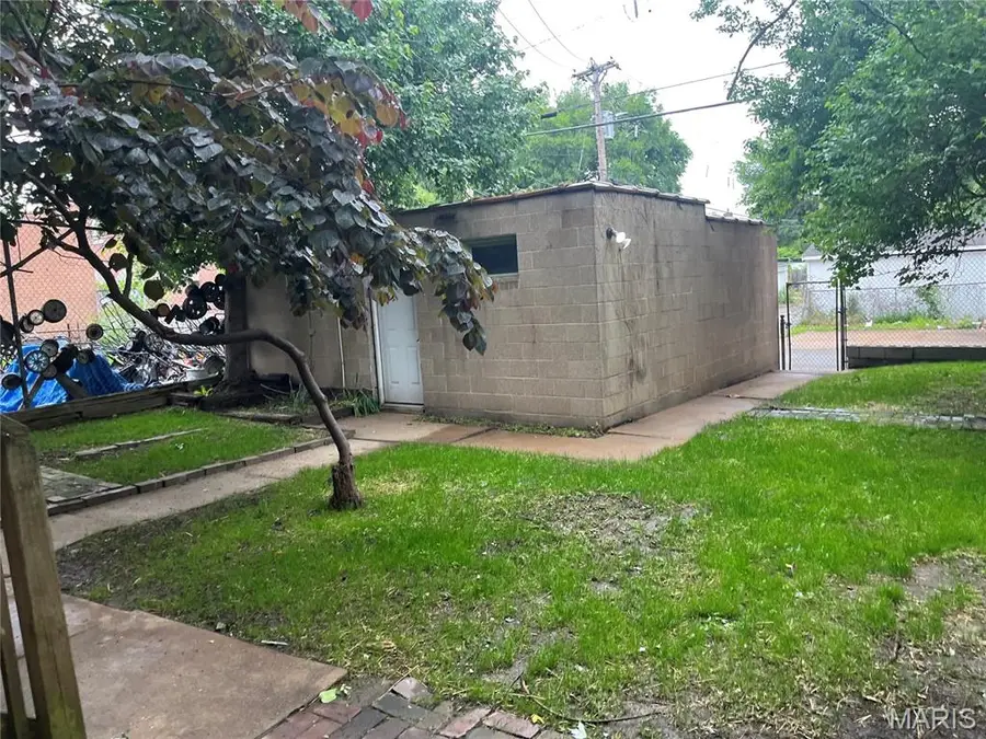 2813 Meramec Street, Saint Louis, MO 63118 - #3