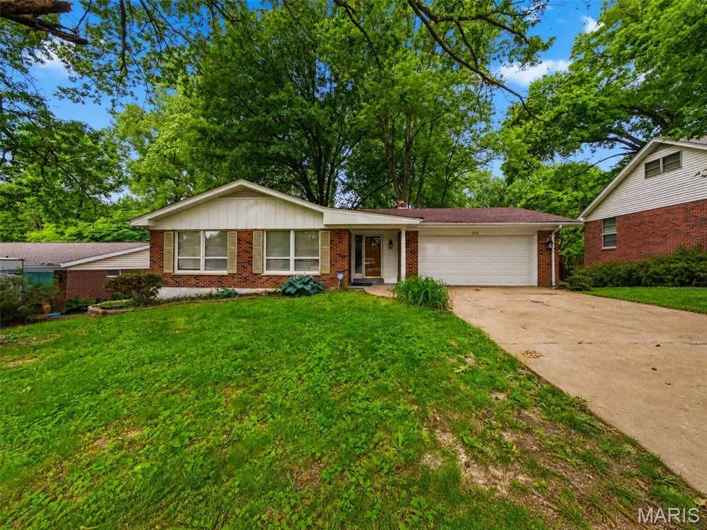 1219 Hobson Drive, Ferguson, MO 63135 - #1
