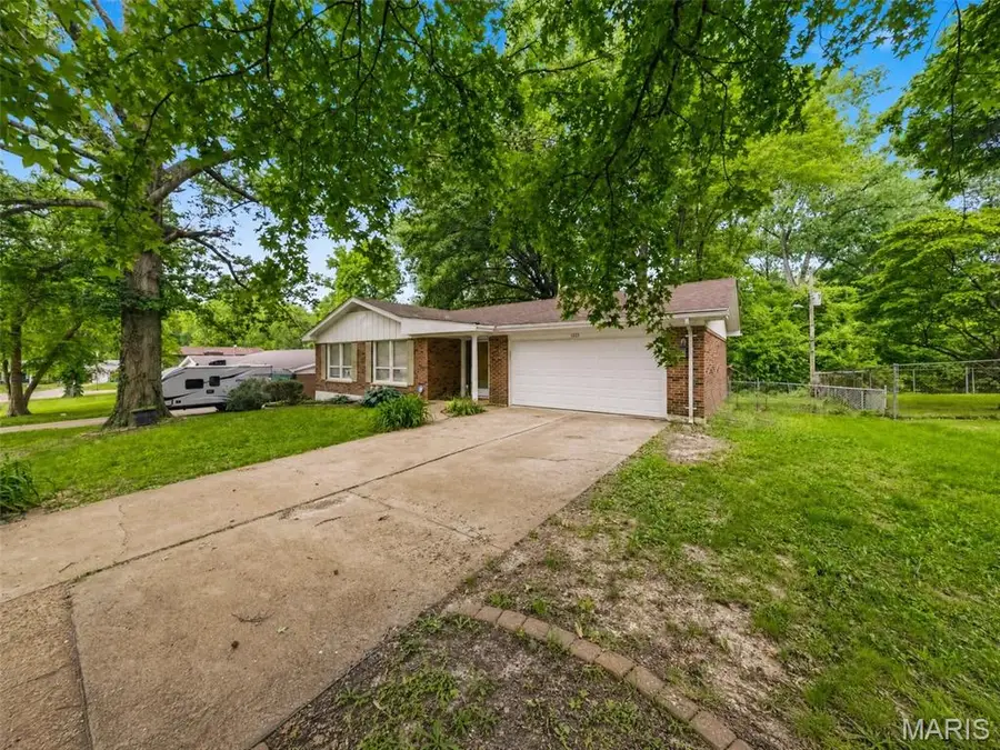 1219 Hobson Drive, Ferguson, MO 63135 - #3