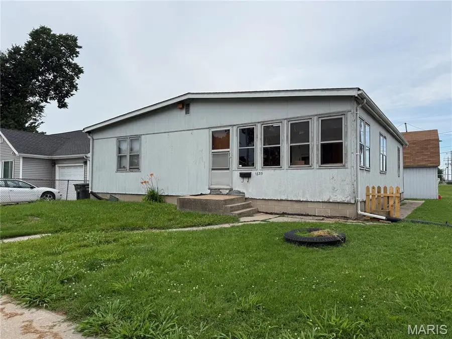 1835 Market Street, Madison, IL 62060 - #2