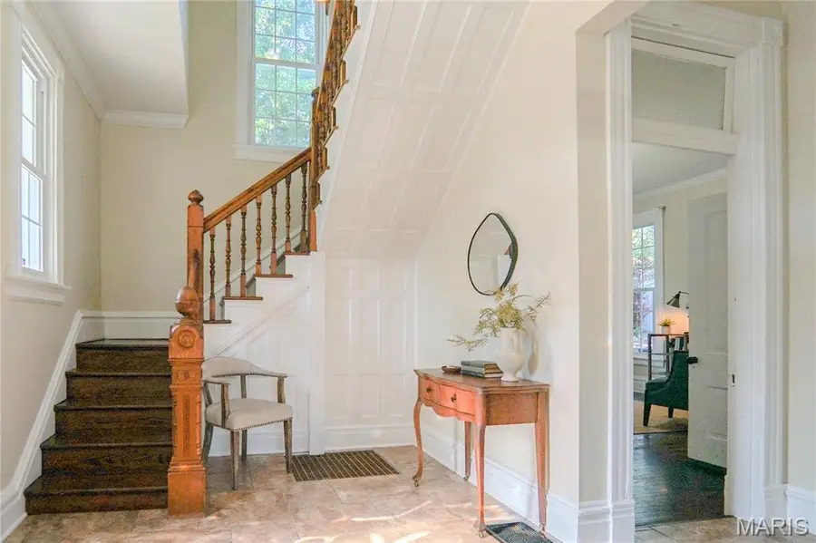 330 S 6th Street, Saint Charles, MO 63301 - #3