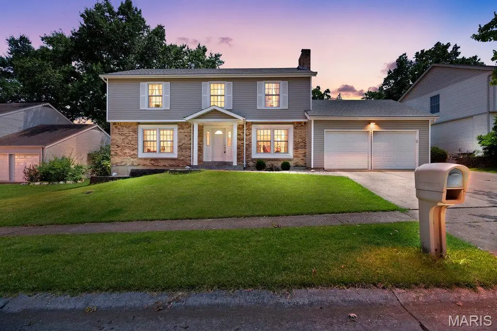 15580 Parasol Drive, Chesterfield, MO 63017 - #1