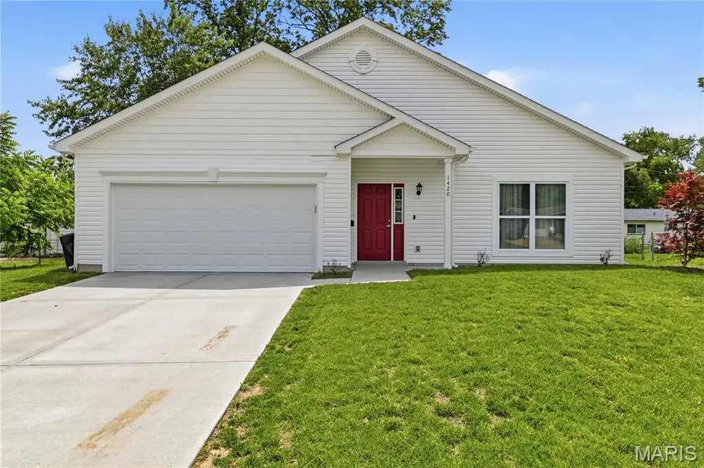 1420 Swallow Lane, Florissant, MO 63031 - #1