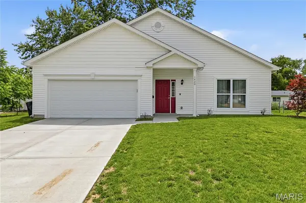 1420 Swallow Lane, Florissant, MO 63031