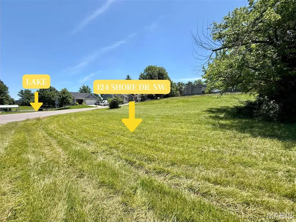 124 Shore Drive, Edwardsville, IL 62025 - #1