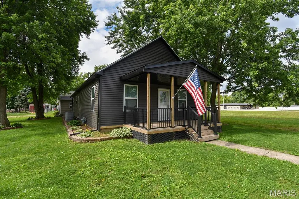2210 Frey Avenue, Hillsboro, IL 62049 - #1