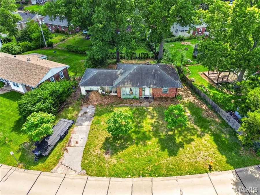 711 Chopin Drive, Kirkwood, MO 63122 - #2