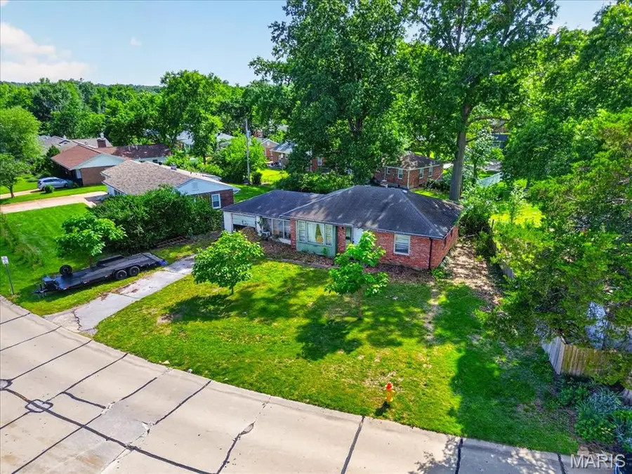 711 Chopin Drive, Kirkwood, MO 63122 - #3