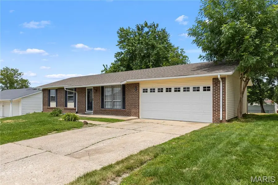 7 Sunnyfield Road, Saint Peters, MO 63376 - #2
