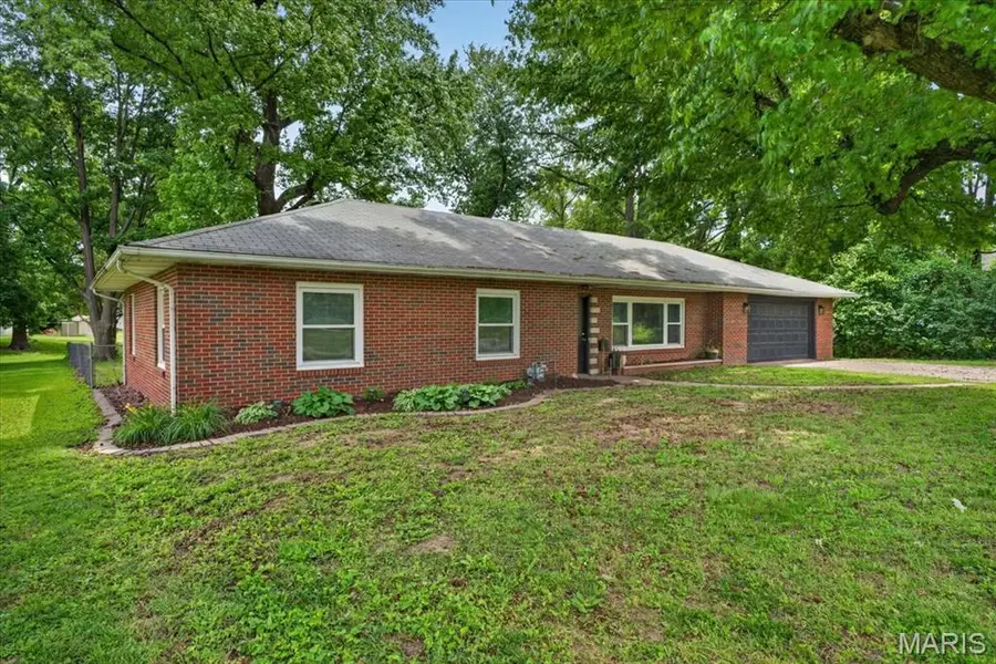 2404 Vandalia Street, Collinsville, IL 62234 - #3