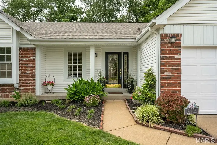 11365 Brierhall Circle, Maryland Heights, MO 63043 - #3