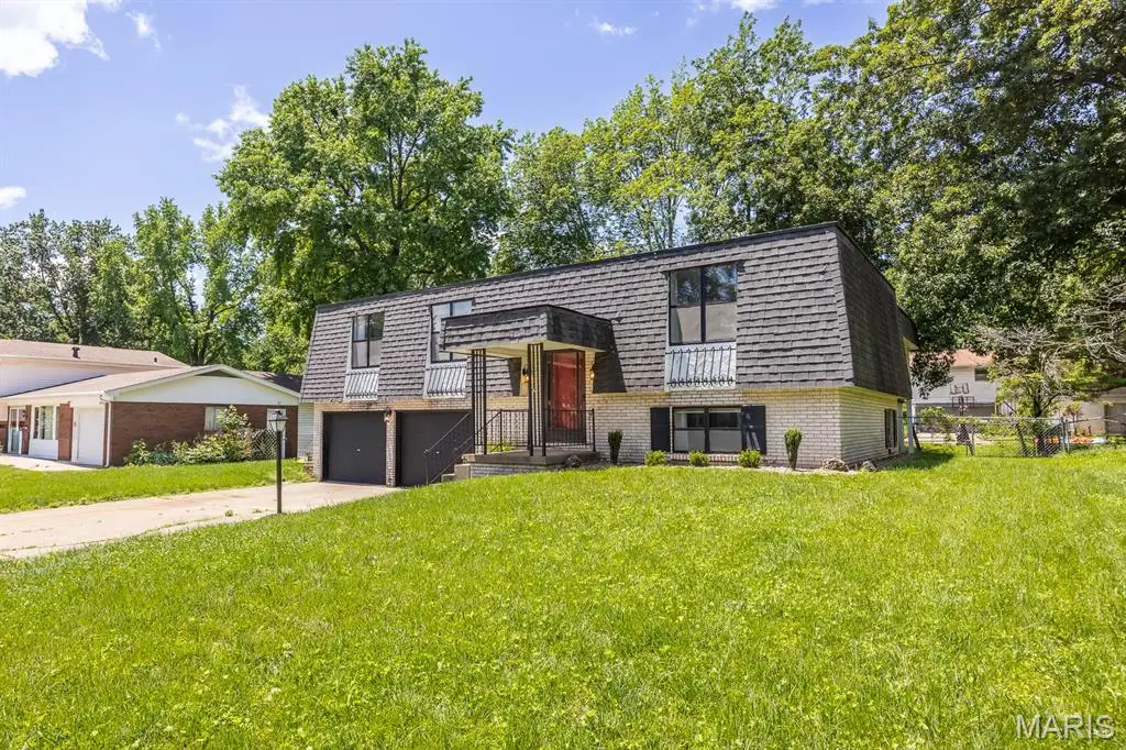109 San Mateo Drive, Belleville, IL 62221 - #1