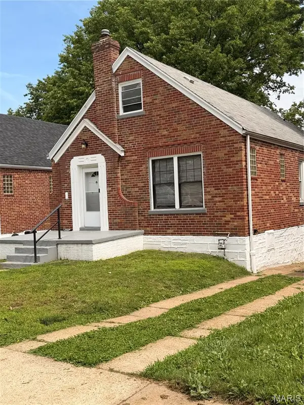 1739 Grape Avenue, St Louis, MO 63147