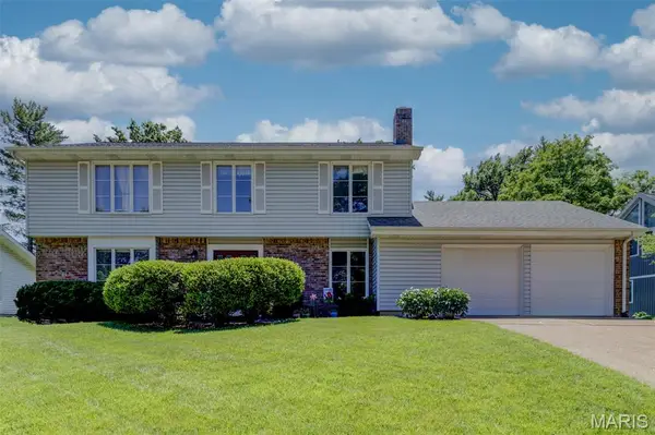 15328 Golden Rain Drive, Chesterfield, MO 63017