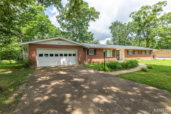 1305 Lurlyn Road, Poplar Bluff, MO 63901