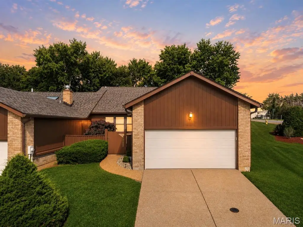 5421 Court Of Cedars, Saint Louis, MO 63128 - #1