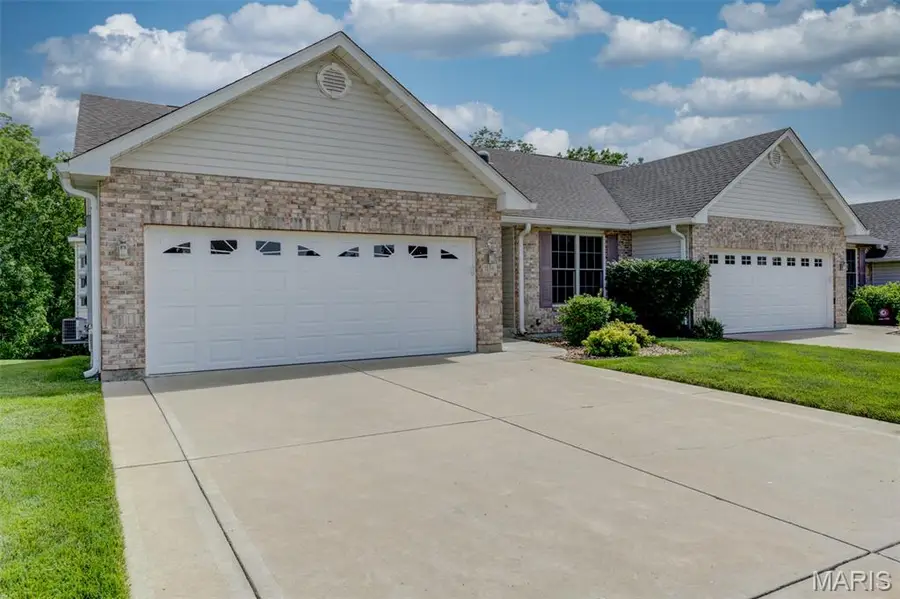 1134 Villa Flora Drive #44A, Ofallon, MO 63366 - #2