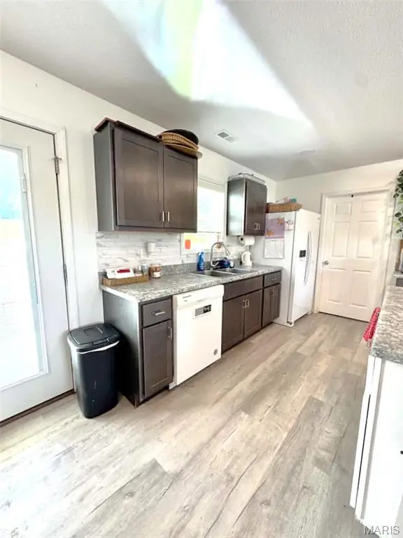250 N Hawkins Avenue, Hannibal, MO 63401 - #3