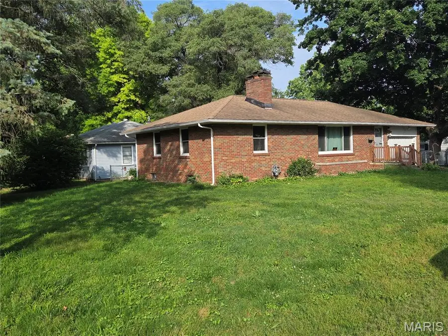 813 Otto Street, Cahokia, IL 62206 - #3