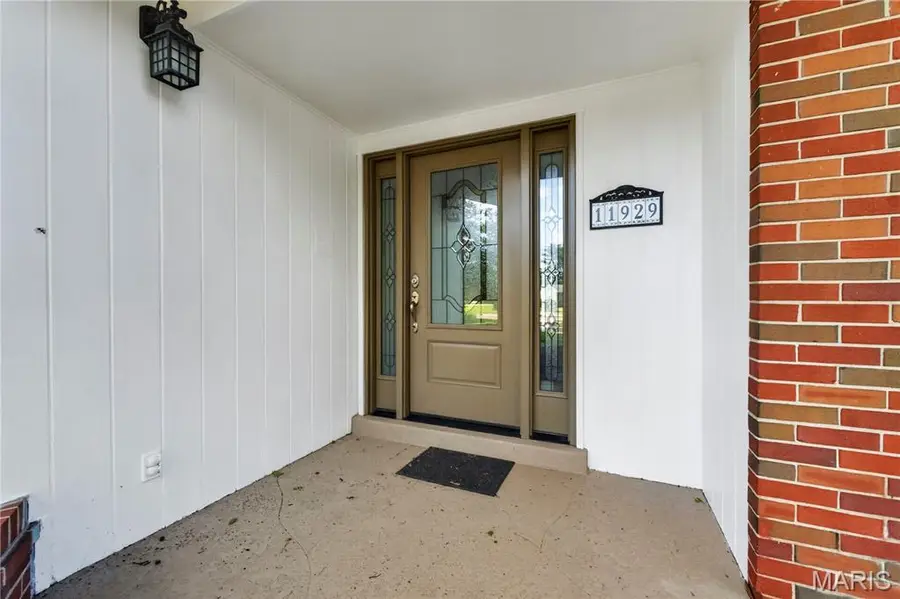 11929 Paradise Lane, Des Peres, MO 63131 - #3