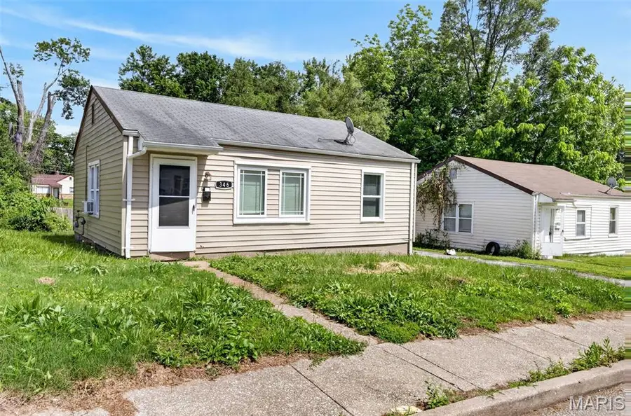 346 Mueller Avenue, Ferguson, MO 63135 - #2