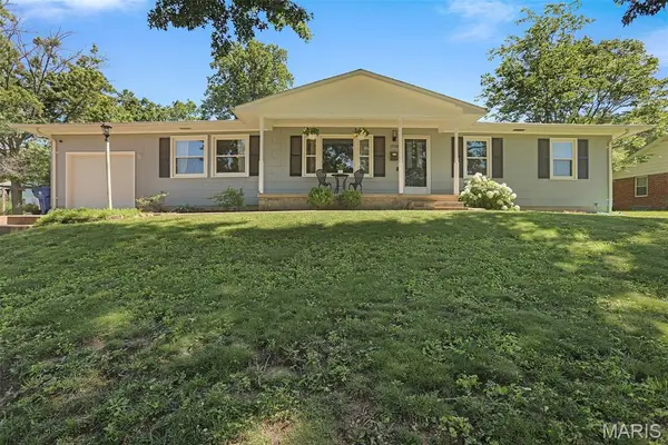 1709 3rd Parkway, Washington, MO 63090