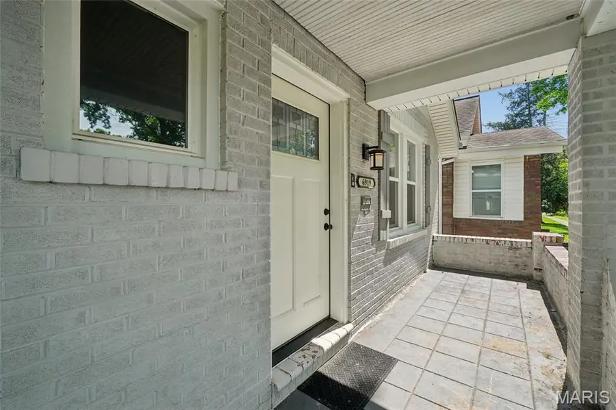 6919 Corbitt Avenue, Saint Louis, MO 63130 - #2