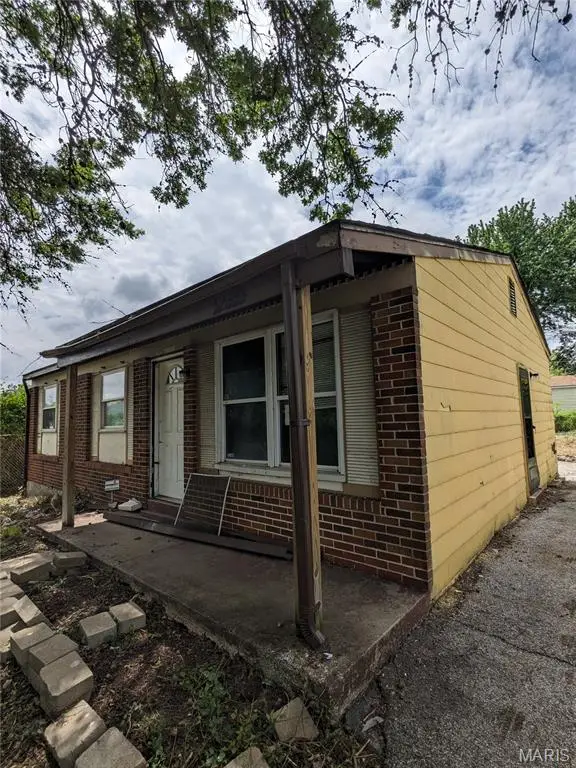 10333 Castle Drive, Saint Louis, MO 63136 - #2